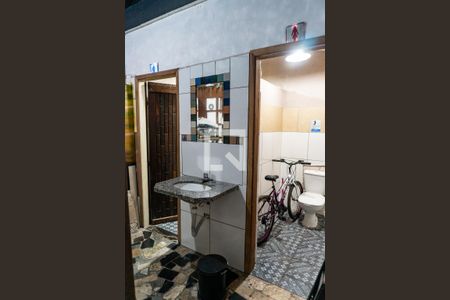 Casa à venda com 218m², 4 quartos e 6 vagasBanheiro