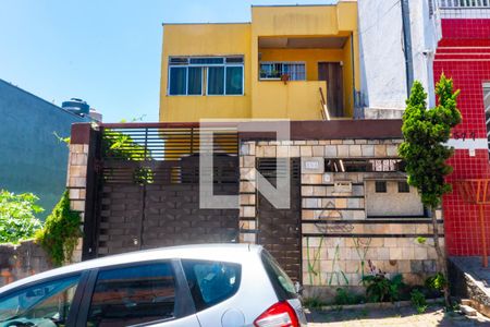 Casa à venda com 218m², 4 quartos e 6 vagasFachada