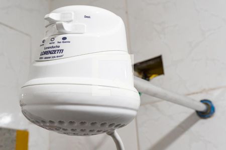 Casa à venda com 218m², 4 quartos e 6 vagasBanheiro da Suíte 1 Detalhe