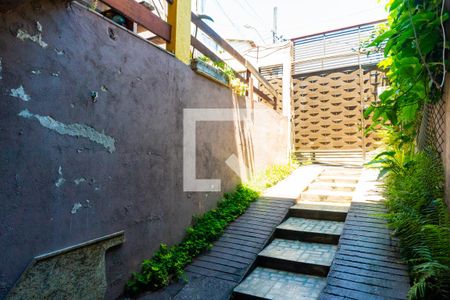Casa à venda com 218m², 4 quartos e 6 vagasGaragem