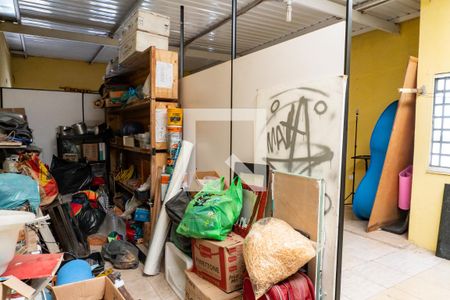 Casa à venda com 218m², 4 quartos e 6 vagasSalão