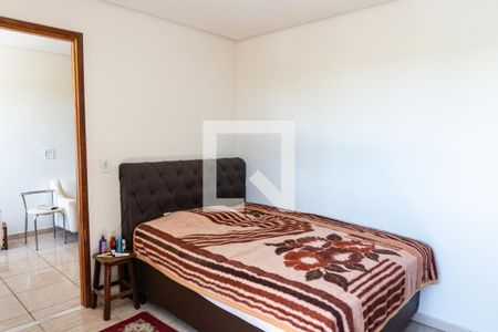 Casa à venda com 218m², 4 quartos e 6 vagasSuite