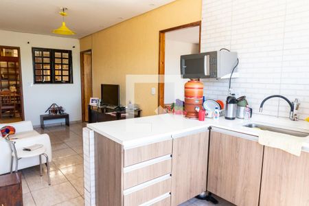 Casa à venda com 218m², 4 quartos e 6 vagasSala/Cozinha