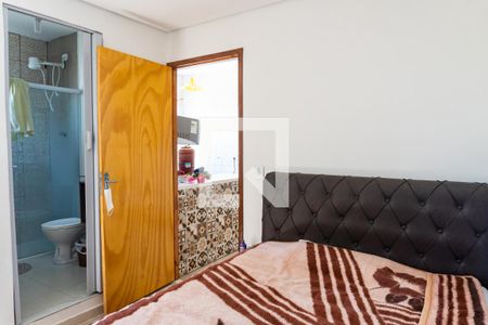 Casa à venda com 218m², 4 quartos e 6 vagasSuite