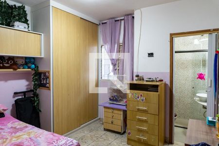 Casa à venda com 218m², 4 quartos e 6 vagasSuite 2