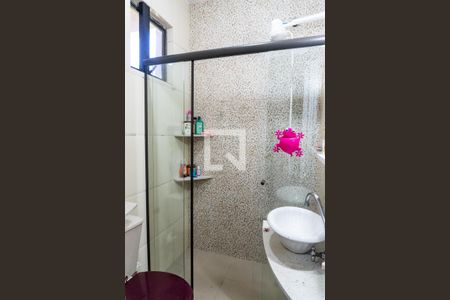 Casa à venda com 218m², 4 quartos e 6 vagasBanheiro da Suíte 2