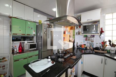 Casa à venda com 300m², 3 quartos e 3 vagasCozinha