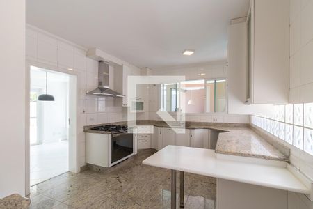 Casa de condomínio para alugar com 600m², 4 quartos e 4 vagasCozinha