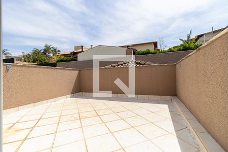 Casa de condomínio para alugar com 600m², 4 quartos e 4 vagasVaranda da suíte 3