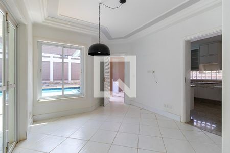 Casa de condomínio para alugar com 600m², 4 quartos e 4 vagasSala de almoço