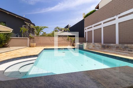 Casa de condomínio para alugar com 600m², 4 quartos e 4 vagasQuintal com piscina