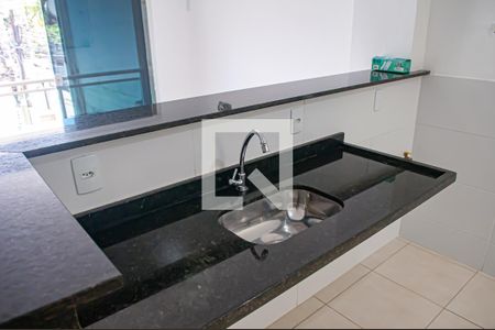 Apartamento para alugar com 95m², 2 quartos e 1 vaga Apartamento para alugar com 95m², 2 quartos e 1 vagaCozinha e área de serviço