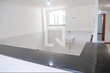 Apartamento para alugar com 95m², 2 quartos e 1 vaga Apartamento para alugar com 95m², 2 quartos e 1 vagaCozinha e área de serviço