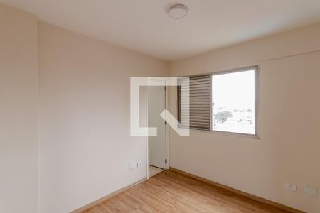 Suíte de apartamento para alugar com 3 quartos, 75m² em Vila Bandeirantes, São Paulo