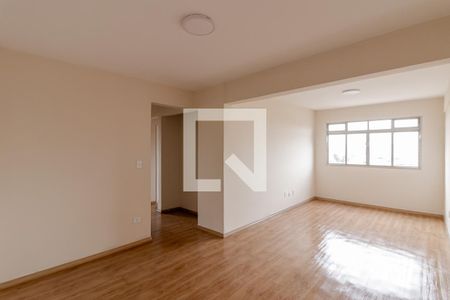 Sala de apartamento para alugar com 3 quartos, 75m² em Vila Bandeirantes, São Paulo