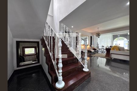 Sala de casa para alugar com 4 quartos, 352m² em Recreio dos Bandeirantes, Rio de Janeiro