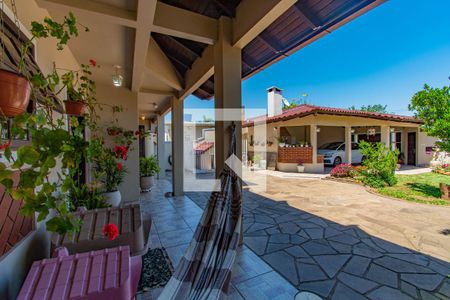 Casa à venda com 120m², 3 quartos e 3 vagas Casa à venda com 120m², 3 quartos e 3 vagasQuintal