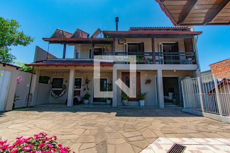 Casa à venda com 120m², 3 quartos e 3 vagas Casa à venda com 120m², 3 quartos e 3 vagasQuintal