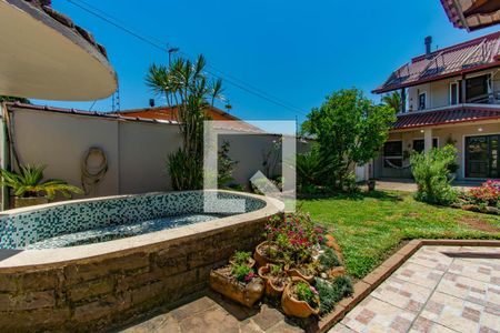 Casa à venda com 120m², 3 quartos e 3 vagas Casa à venda com 120m², 3 quartos e 3 vagasPiscina