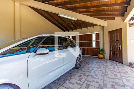 Casa à venda com 120m², 3 quartos e 3 vagas Casa à venda com 120m², 3 quartos e 3 vagasGaragem