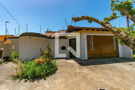 Casa à venda com 120m², 3 quartos e 3 vagas Casa à venda com 120m², 3 quartos e 3 vagasFachada