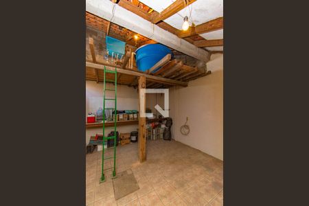 Casa à venda com 120m², 3 quartos e 3 vagas Casa à venda com 120m², 3 quartos e 3 vagasSótão