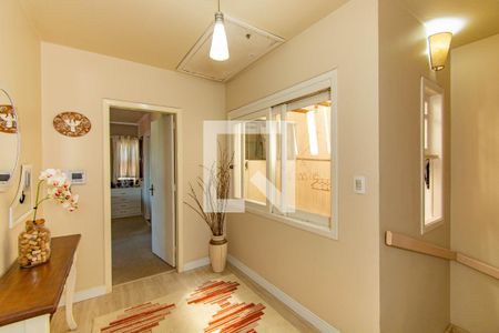 Casa à venda com 120m², 3 quartos e 3 vagas Casa à venda com 120m², 3 quartos e 3 vagasHall social