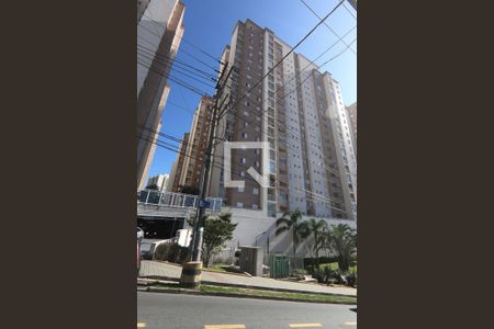 Apartamento à venda com 60m², 2 quartos e 1 vagaFachada e portaria