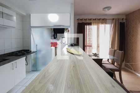 Apartamento à venda com 60m², 2 quartos e 1 vaga Apartamento à venda com 60m², 2 quartos e 1 vagaCozinha e Área de Serviço