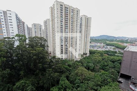 Apartamento à venda com 60m², 2 quartos e 1 vaga Apartamento à venda com 60m², 2 quartos e 1 vagaVista da Cozinha e Área de Serviço