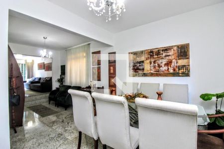 Casa à venda com 4 quartos, 285m² em Santa Lúcia, Belo Horizonte