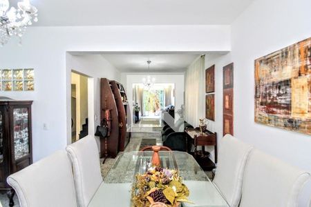 Casa à venda com 4 quartos, 285m² em Santa Lúcia, Belo Horizonte