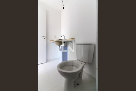 Apartamento à venda com 93m², 2 quartos e 1 vaga Apartamento à venda com 93m², 2 quartos e 1 vagaBanheiro do Quarto 1 - Suíte