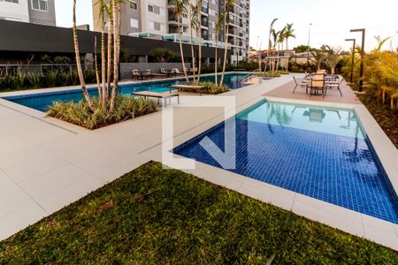 Apartamento à venda com 93m², 2 quartos e 1 vaga Apartamento à venda com 93m², 2 quartos e 1 vagaPiscina