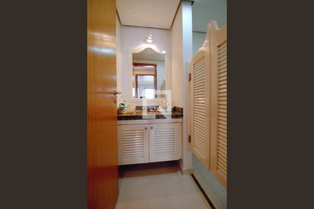 Apartamento para alugar com 198m², 4 quartos e 4 vagasLavabo