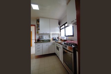 Apartamento para alugar com 198m², 4 quartos e 4 vagasCozinha