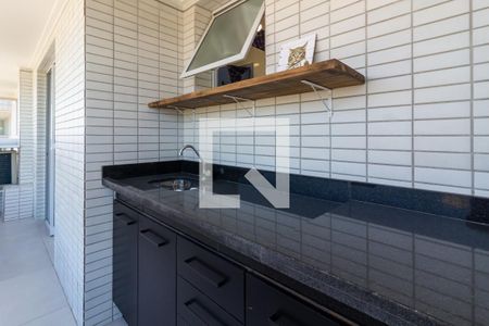 Detalhe da varanda da sala de apartamento para alugar com 1 quarto, 60m² em Guilhermina, Praia Grande