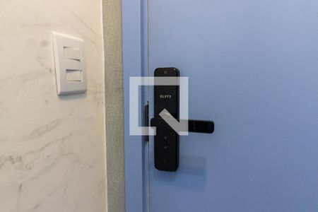 Detalhe da sala de apartamento para alugar com 1 quarto, 60m² em Guilhermina, Praia Grande