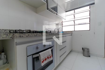 Cozinha de apartamento à venda com 2 quartos, 75m² em Vila Angelino Rossi, Campinas
