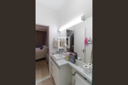 Apartamento à venda com 75m², 2 quartos e 1 vaga Apartamento à venda com 75m², 2 quartos e 1 vagaBanheiro da Suíte
