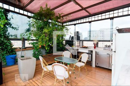 Studio à venda com 45m², 1 quarto e sem vaga Studio à venda com 45m², 1 quarto e sem vagaChurrasqueira