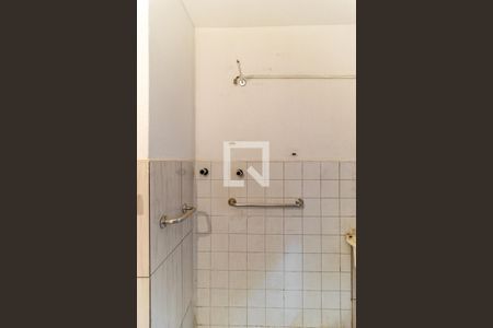 Banheiro de kitnet/studio para alugar com 1 quarto, 35m² em Santa Ifigênia, São Paulo