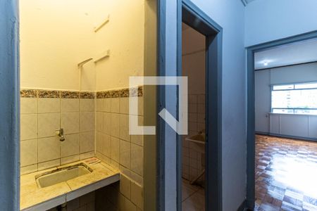 Cozinha de kitnet/studio para alugar com 1 quarto, 35m² em Santa Ifigênia, São Paulo