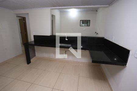 Casa para alugar com 100m², 2 quartos e 2 vagasCozinha
