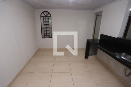 Casa para alugar com 100m², 2 quartos e 2 vagasCozinha