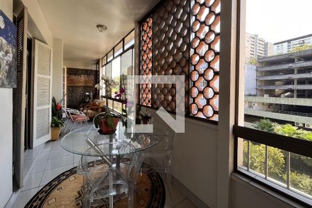 Varanda de apartamento à venda com 3 quartos, 80m² em Centro Histórico, Porto Alegre