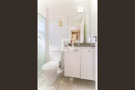 Apartamento à venda com 78m², 2 quartos e 3 vagasBanheiro da Suíte 2