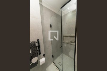 Banheiro de apartamento para alugar com 1 quarto, 26m² em Vila Buarque, São Paulo