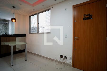 Sala de apartamento para alugar com 2 quartos, 45m² em Caguassu, Sorocaba