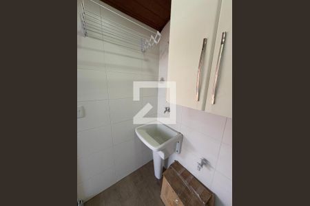 Casa de condomínio à venda com 130m², 3 quartos e 2 vagasÁrea de Serviço